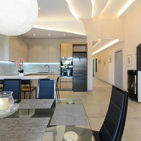Mit Privatpool Fuer 8 Personen Ca 170 Qm In Pula, Istrien Istrische Riviera Pula